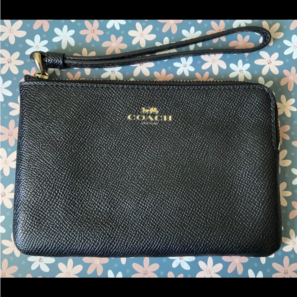 New Coach Wristlet